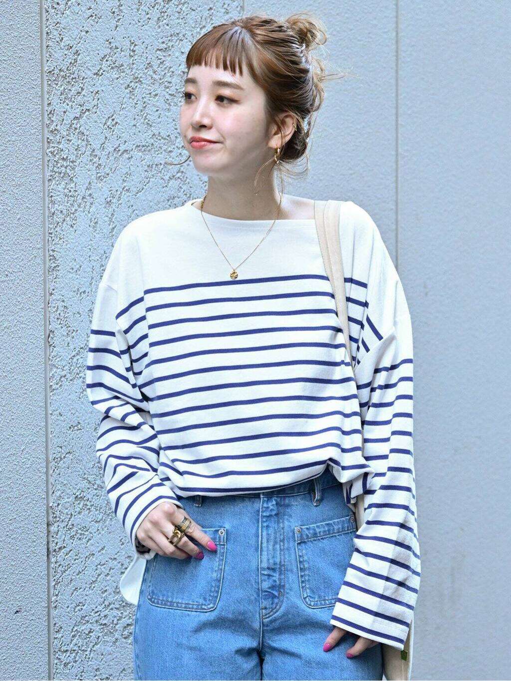 ゆったりシルエットのマリンボーダートップス ボーダー服