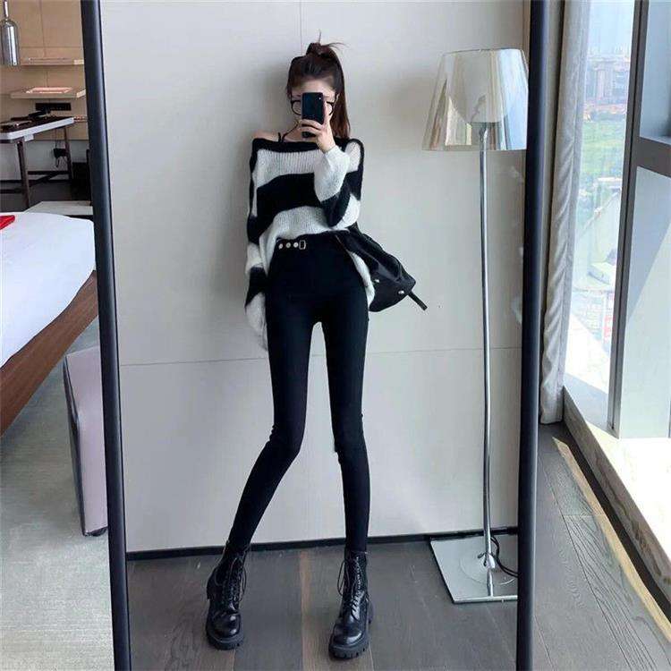 オフショルダーボーダーニットワンピース ボーダー服
