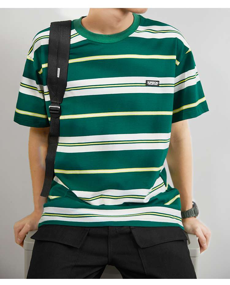 ゆったりストライプ柄半袖Tシャツ ボーダー服