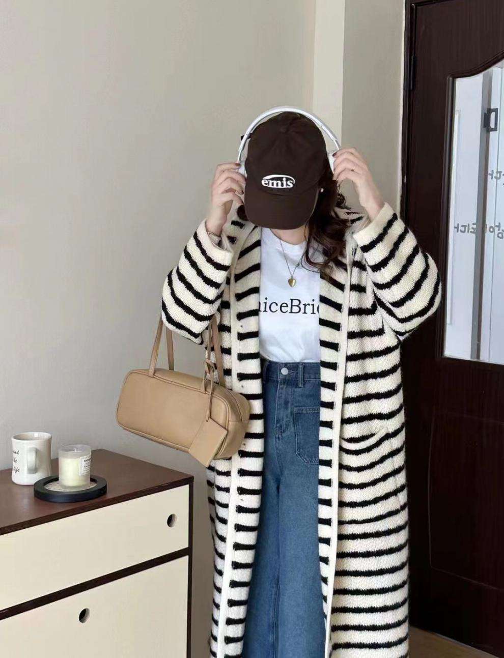 ふわふわニットの長めストライプカーディガン ボーダー服