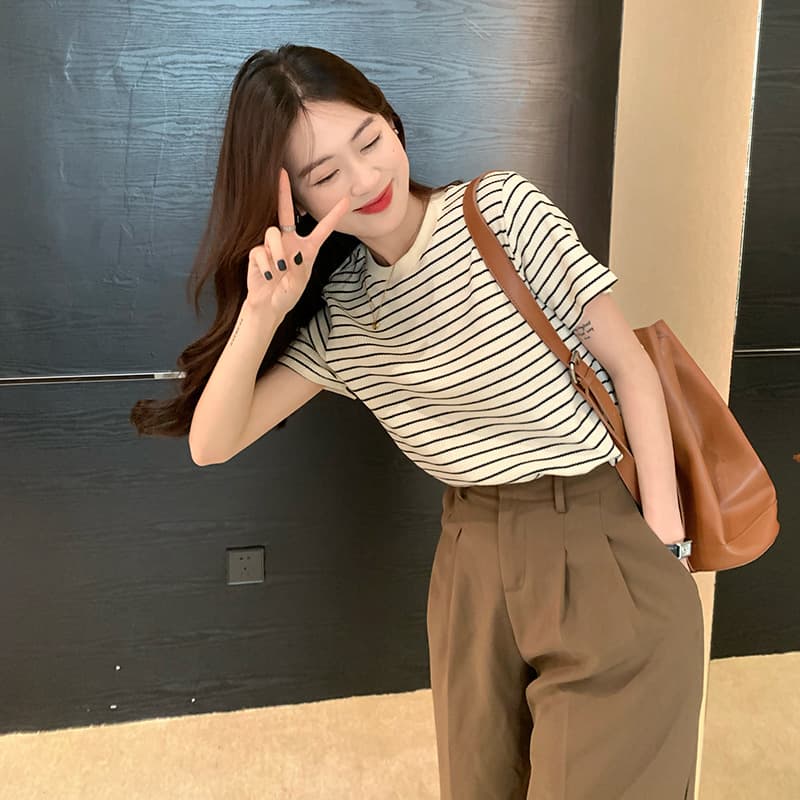 ボーダー服 Tシャツ レディース ボーダー縞々Tシャツ 半袖薄手ニット春夏