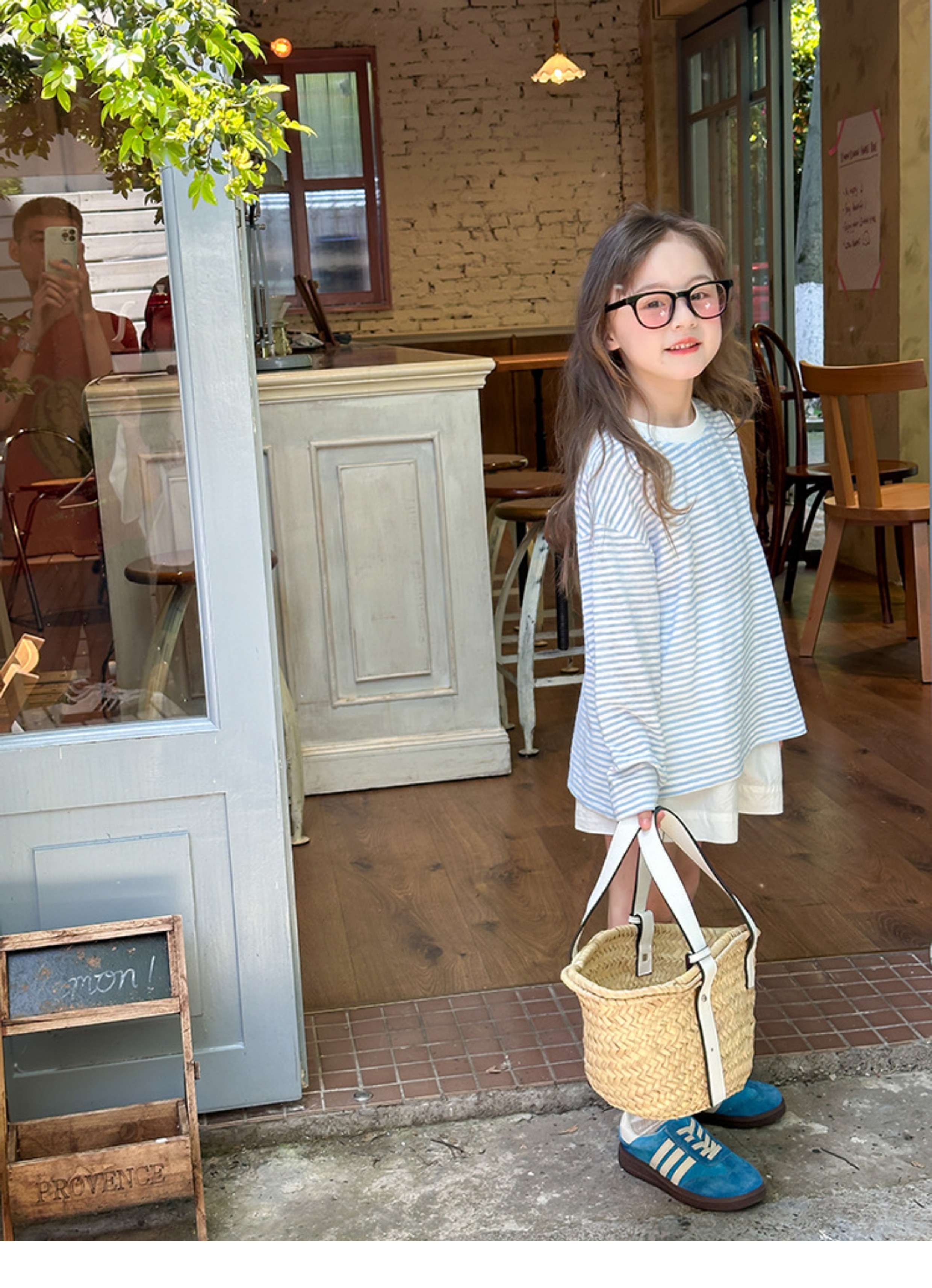 ゆったりシルエットのボーダー長袖Tシャツ ボーダー服