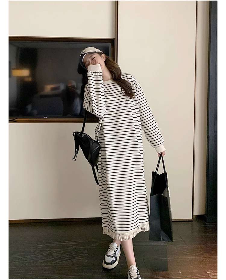 フリンジ付きボーダーニットロングワンピース ボーダー服