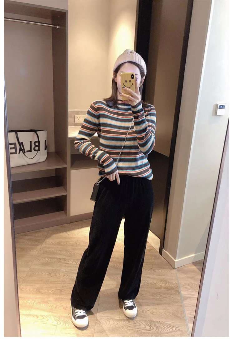 マルチボーダー柄リブニットタートルネック ボーダー服