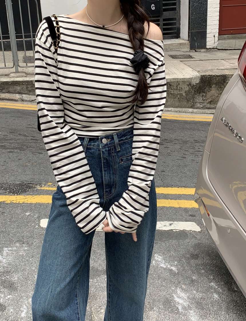 オフショルダー ボーダー ロンT ボーダー服