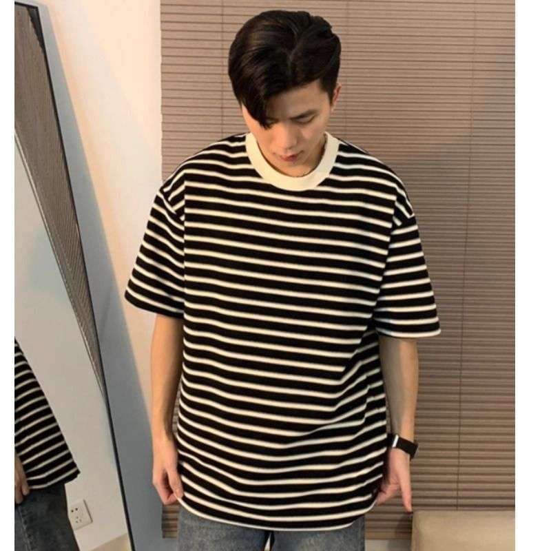 ゆったりシルエットのボーダーTシャツ ボーダー服