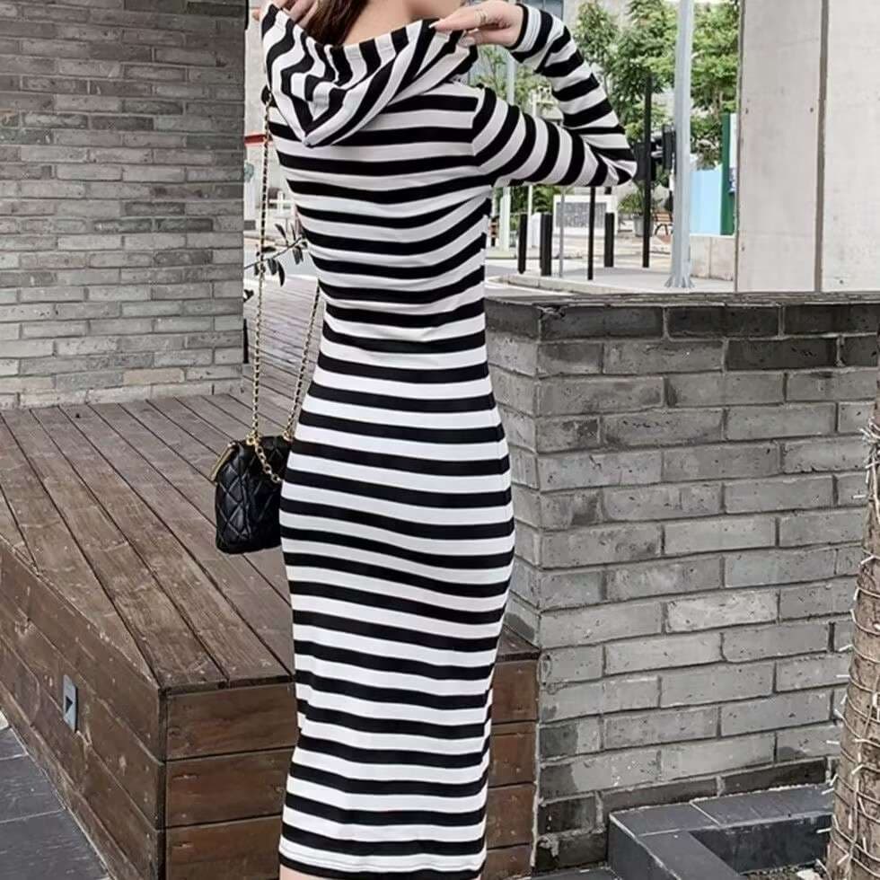 モダンストライプのロングワンピース ボーダー服