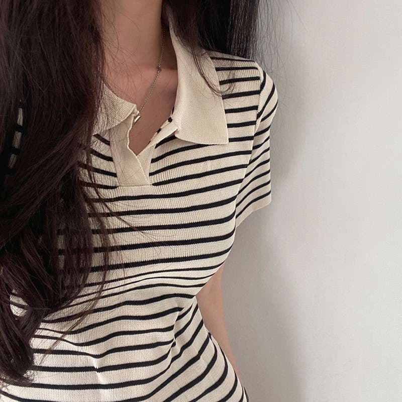 レトロな襟付き細ボーダーミニワンピース ボーダー服