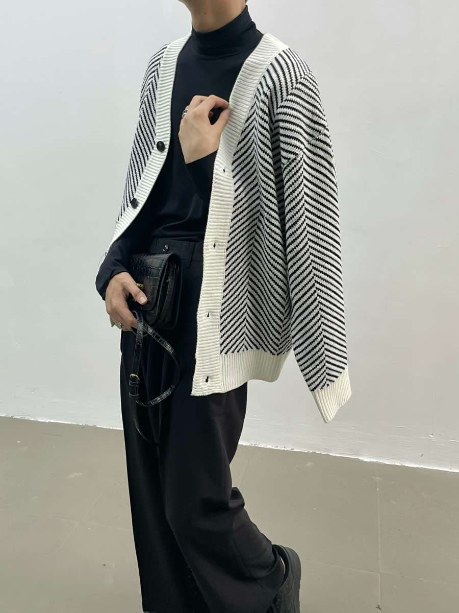 斜めライン柄シンプルカーディガン ボーダー服