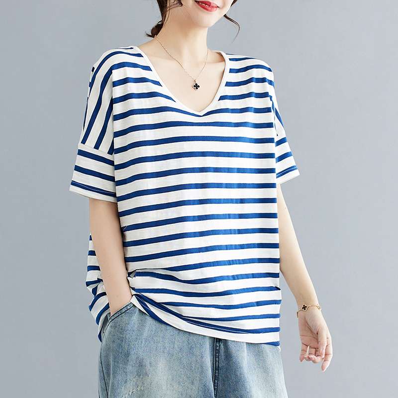 ゆったりVネックボーダーTシャツ ボーダー服