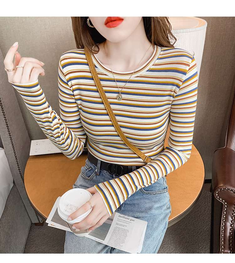体型をキレイに見せる細ストライプニット ボーダー服