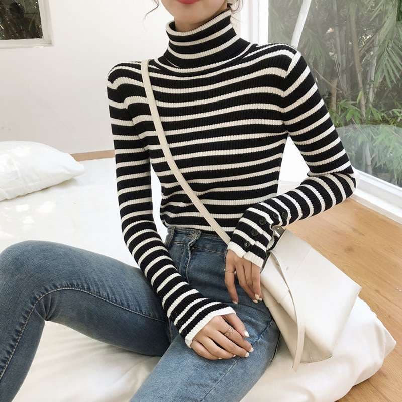 リブ編みボーダータートルネックセーター ボーダー服