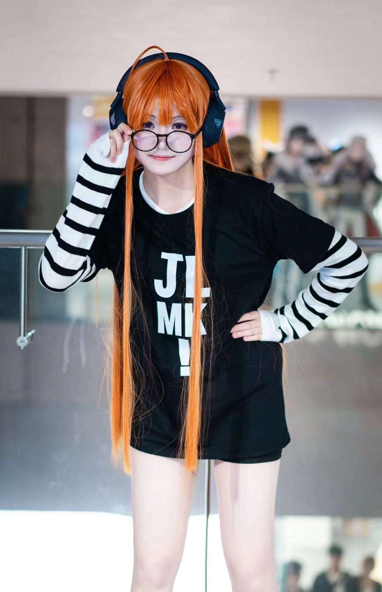モダンストライプ長袖Tシャツ ボーダー服