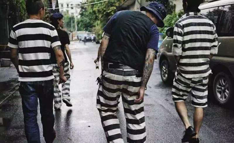 受刑者風ボーダーパンツ ボーダー服