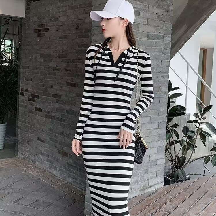 モダンストライプのロングワンピース ボーダー服