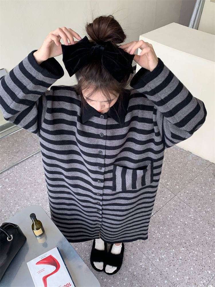 オーバーサイズストライプ柄ニットワンピース ボーダー服