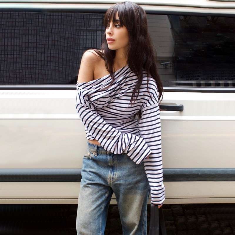 大人かわいいオフショルダーボーダーロンT ボーダー服
