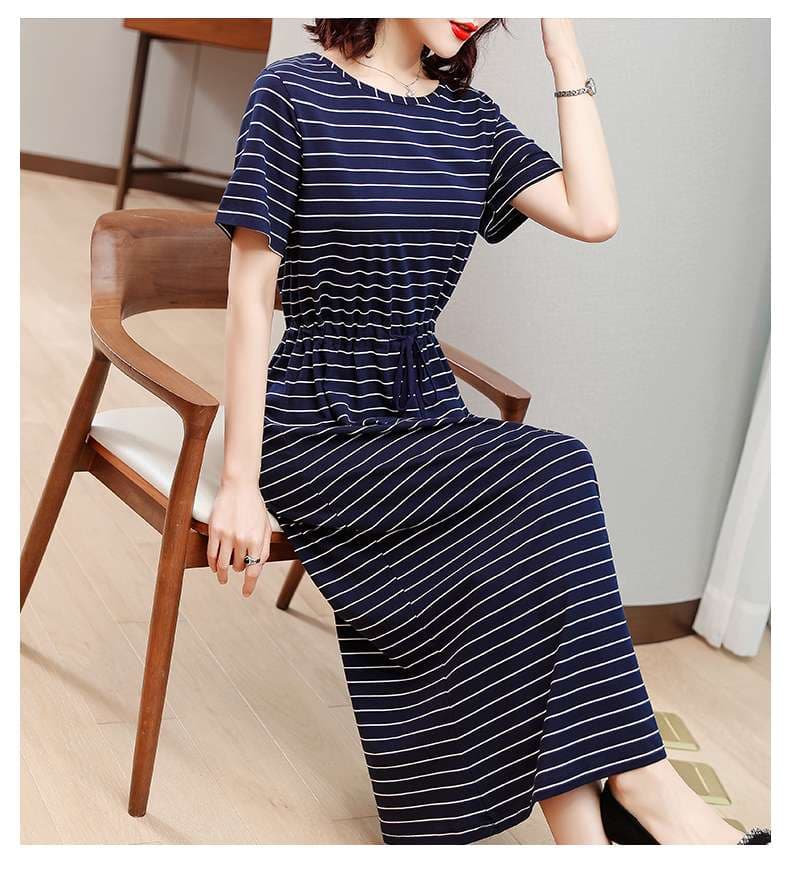シンプル上品ボーダーマキシワンピース ボーダー服