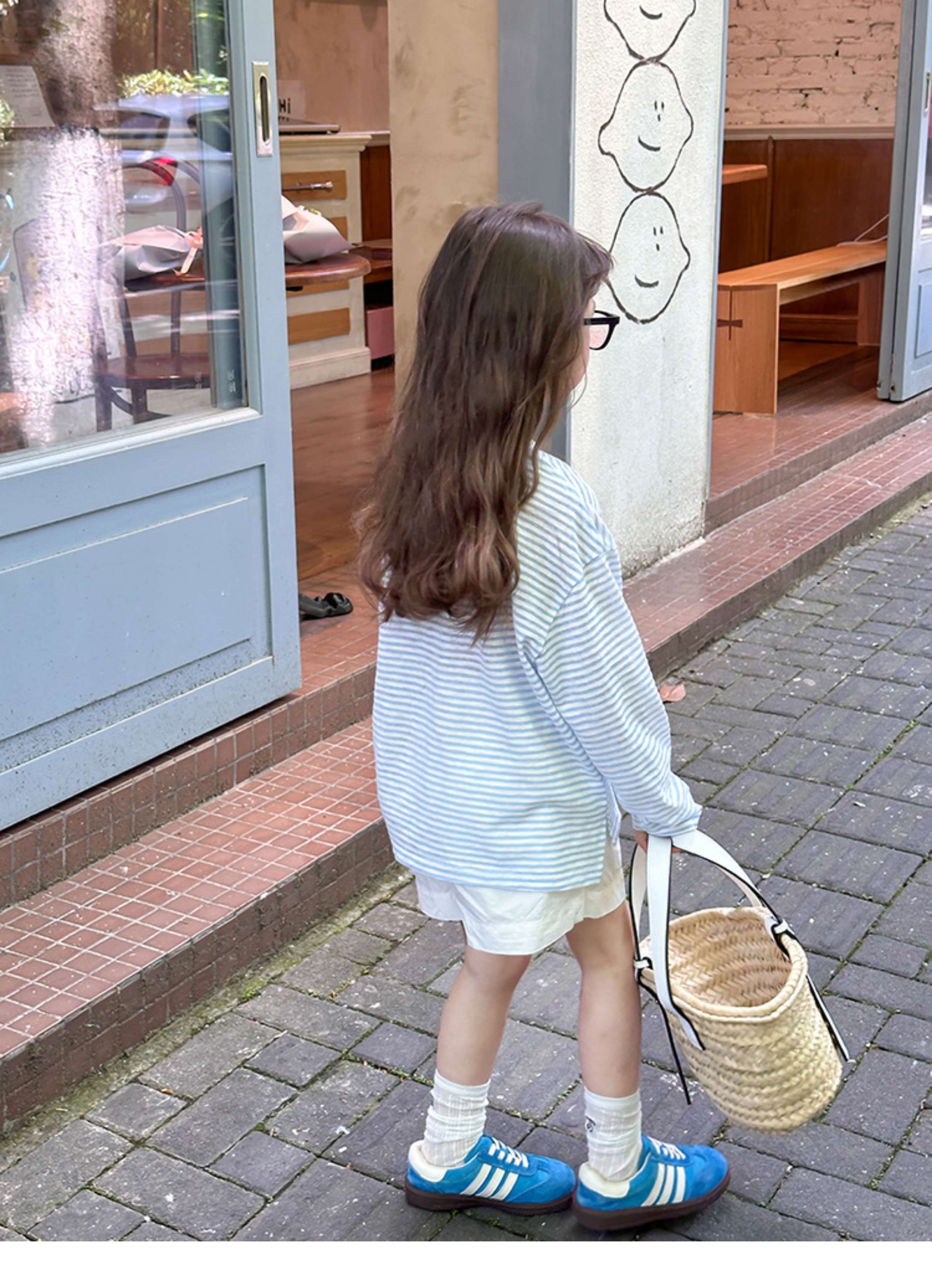 ゆったりシルエットのボーダー長袖Tシャツ ボーダー服