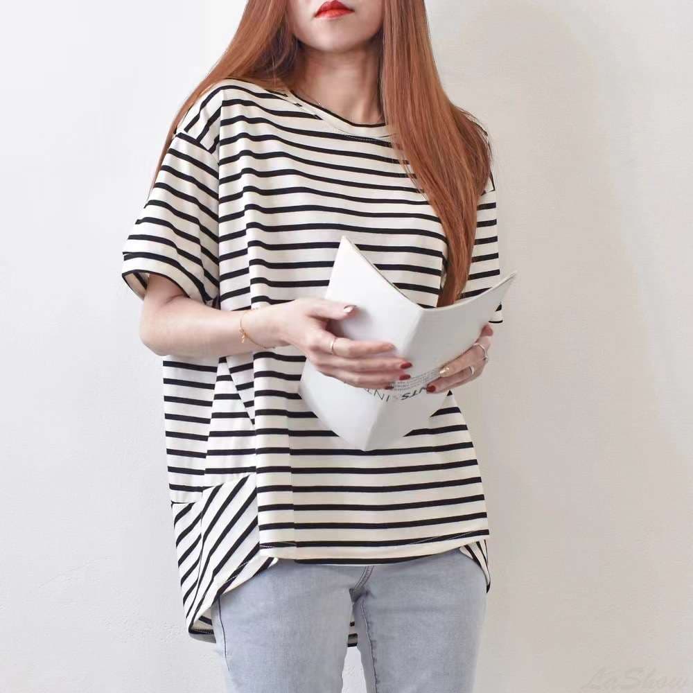 ゆったりシルエットのボーダーTシャツ ボーダー服