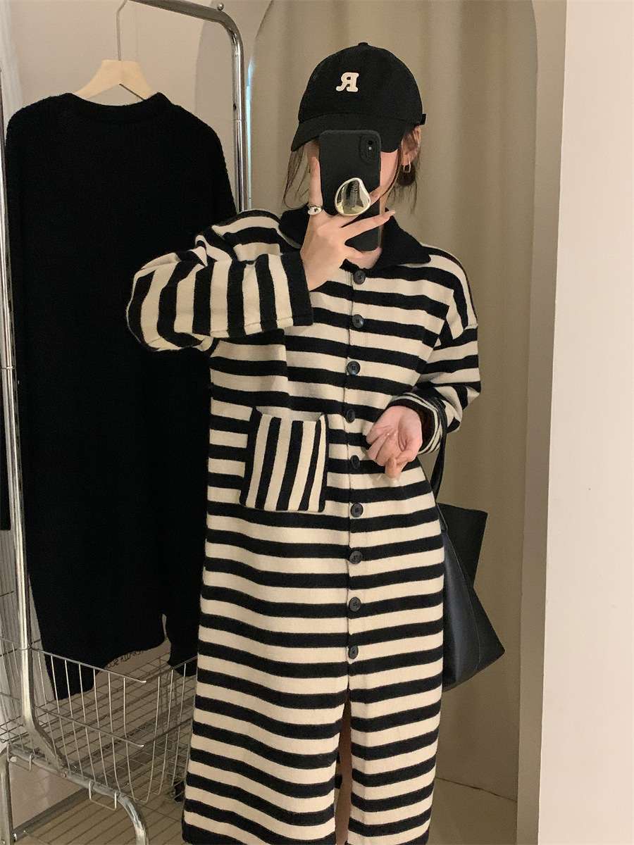 オーバーサイズストライプ柄ニットワンピース ボーダー服