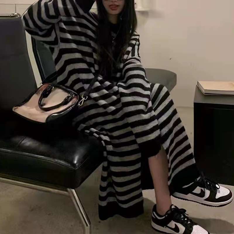 オーバーサイズストライプニットワンピース ボーダー服