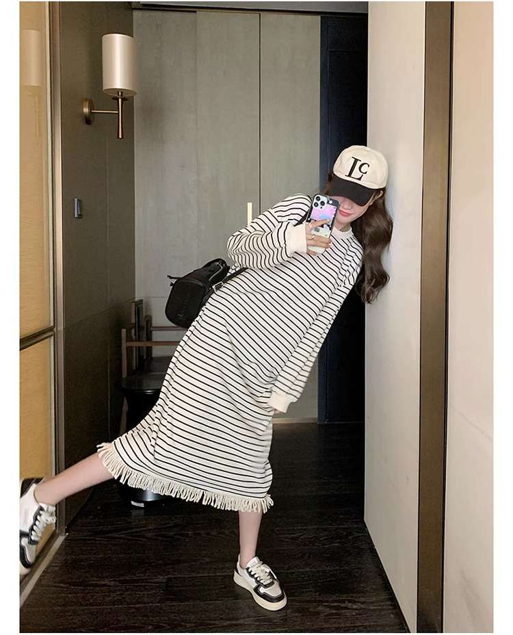 フリンジ付きボーダーニットロングワンピース ボーダー服