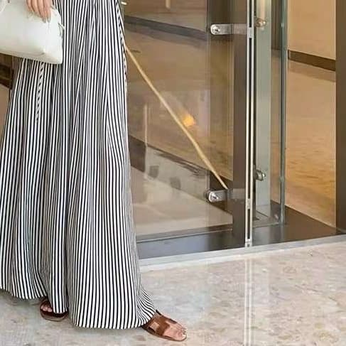 ストライプ柄マキシ丈サマーワンピース ボーダー服