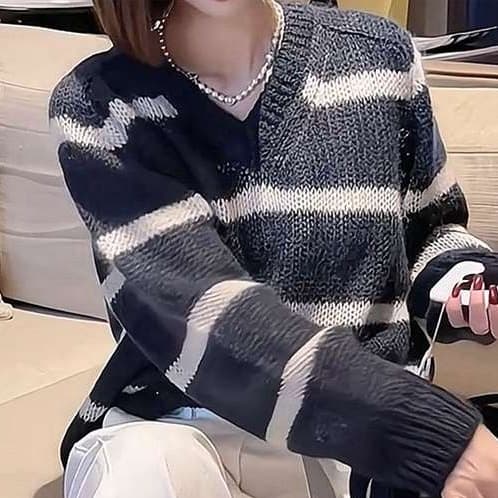 ボーダー柄オーバーサイズニットセーター ボーダー服