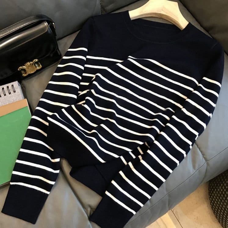 ボーダー服 ボーダー服 シンプル横縞デザインニット