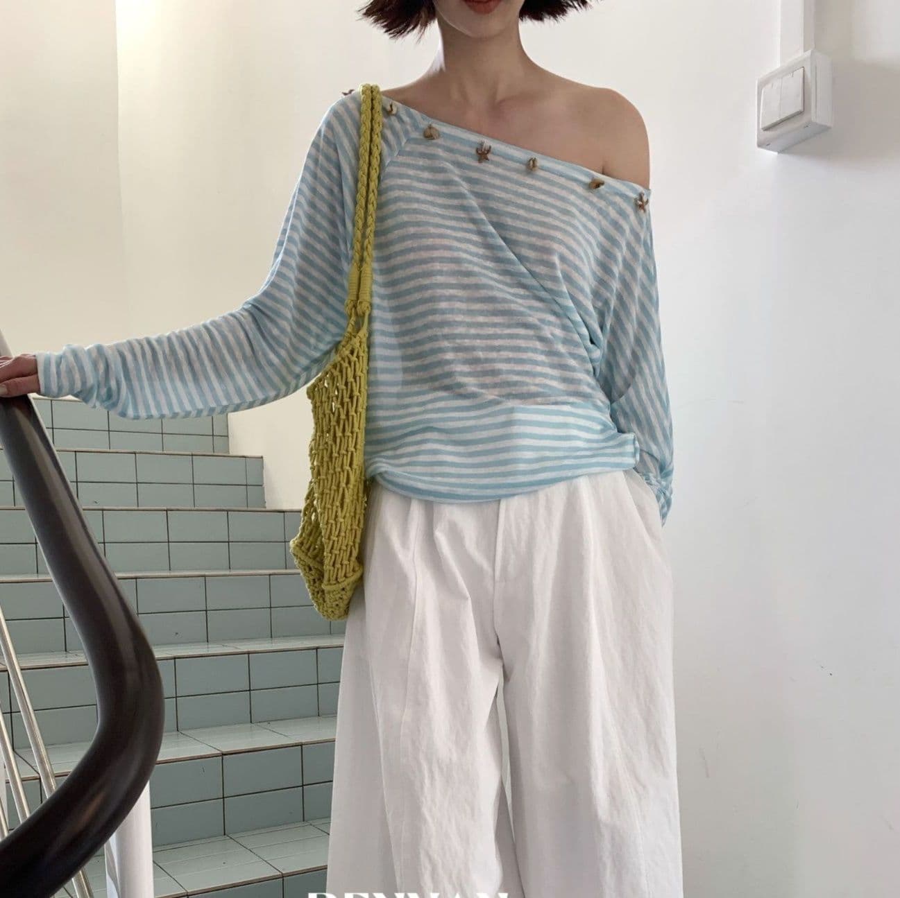 ボーダー服 貝殻装飾ワンショルダーボーダー