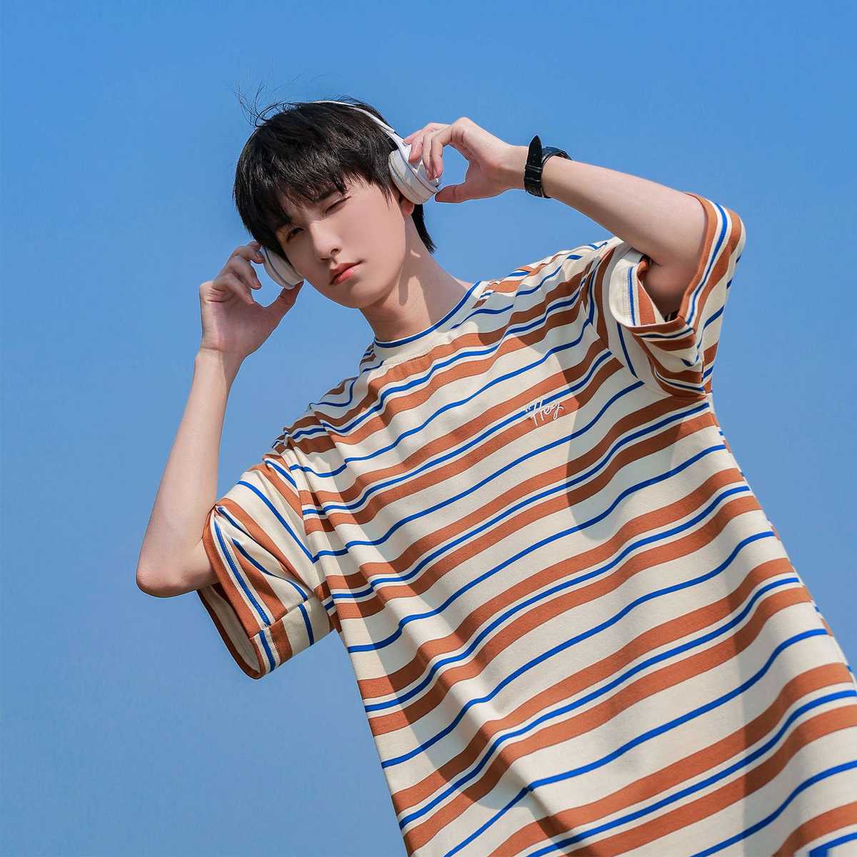 リラックス感溢れるゆったりボーダーTシャツ ボーダー服