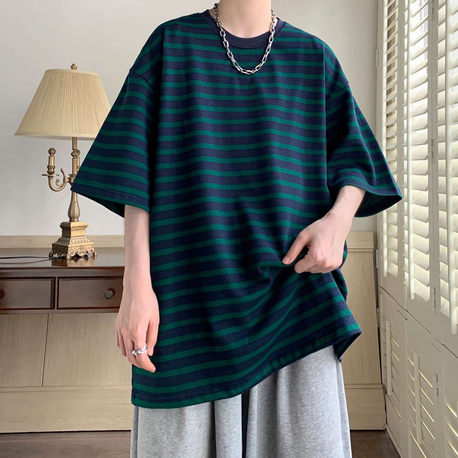ゆったりシルエットのボーダーTシャツ ボーダー服