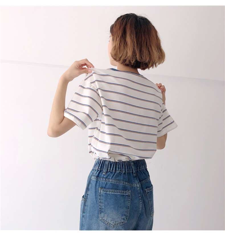 ゆったりシルエットのボーダーTシャツ ボーダー服