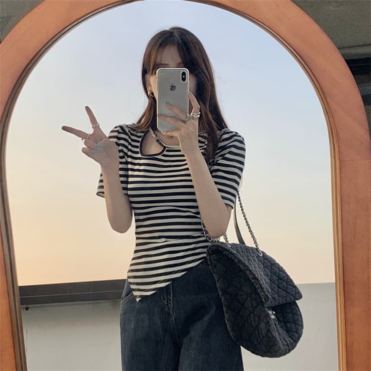 ボーダー服 Tシャツ レディース 不規則縞模様 夏用半袖ティーシャツ