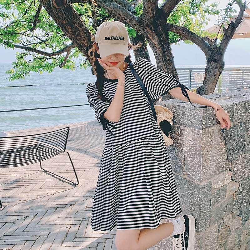 涼やかストライプ柄ティアードワンピース ボーダー服