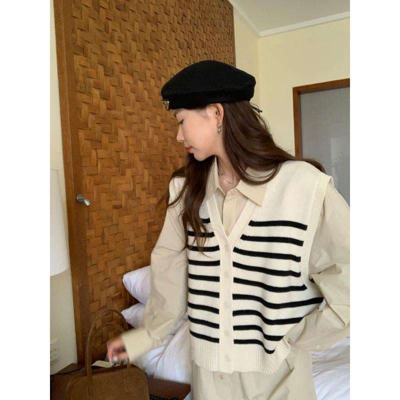 ボーダー柄ニットベスト ボーダー服