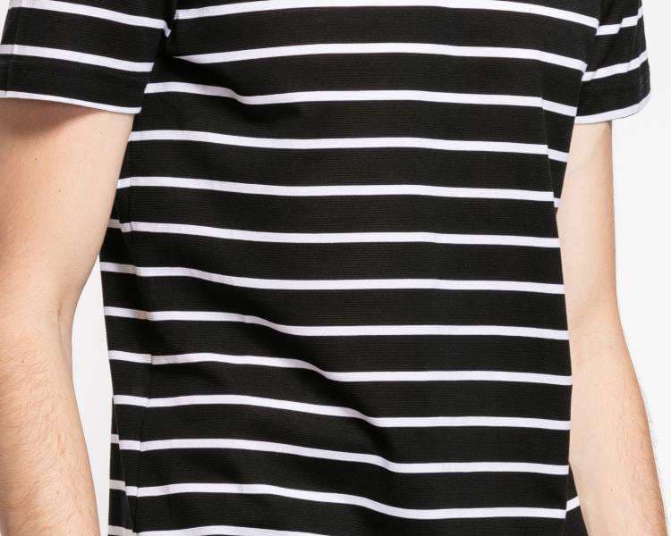 スタイリッシュ V ネックボーダーTシャツ ボーダー服