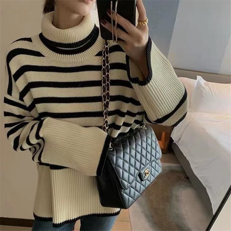 ゆったりボーダーハイネックニット ボーダー服
