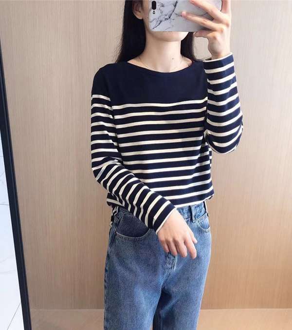 ゆったりボーダーニットプルオーバー ボーダー服