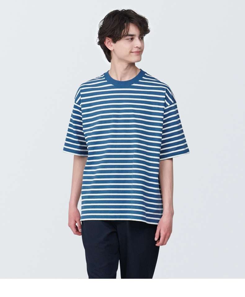 ゆったりシルエットのボーダーTシャツ ボーダー服