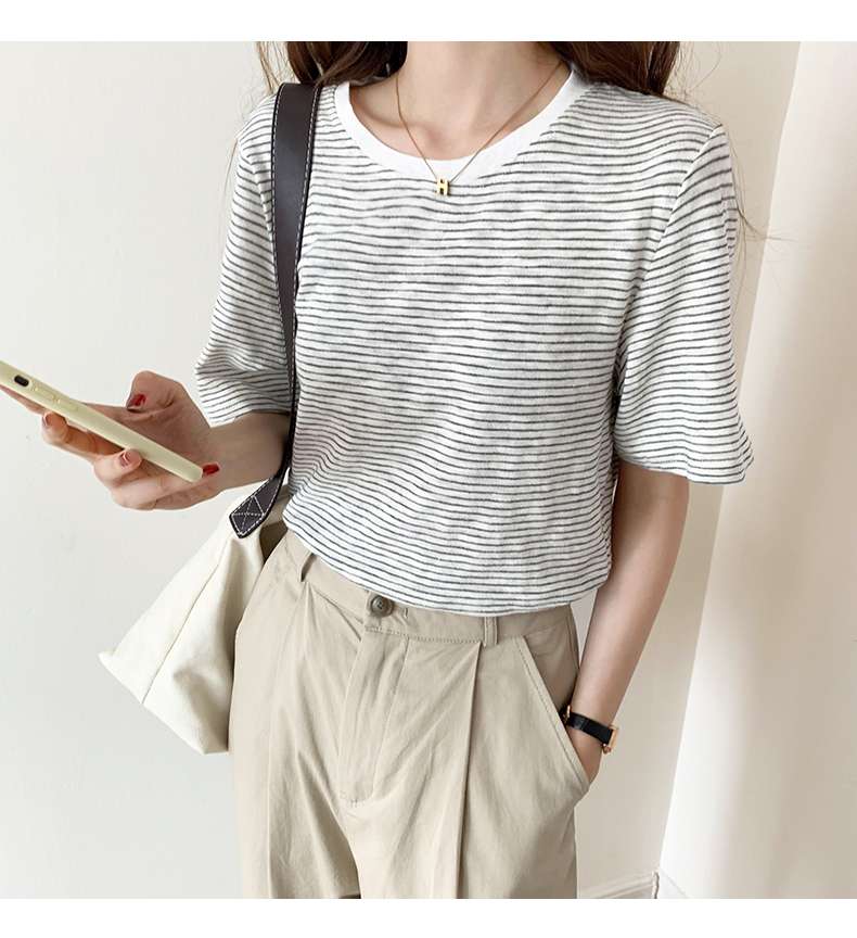シンプル細ボーダークルーネックTシャツ ボーダー服