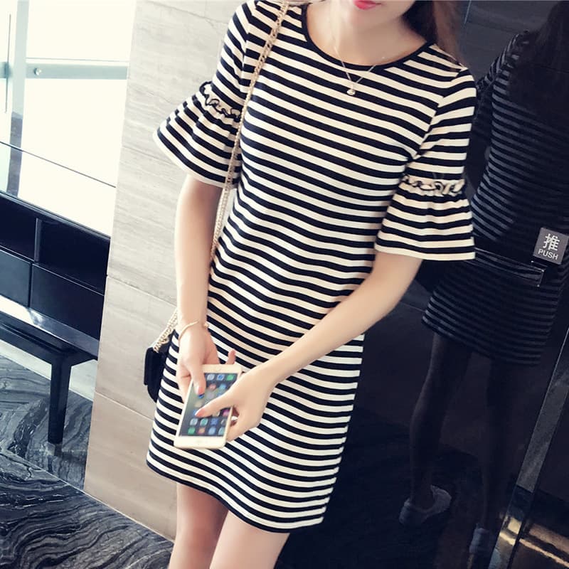 シンプルボーダー膝丈ワンピース ボーダー服