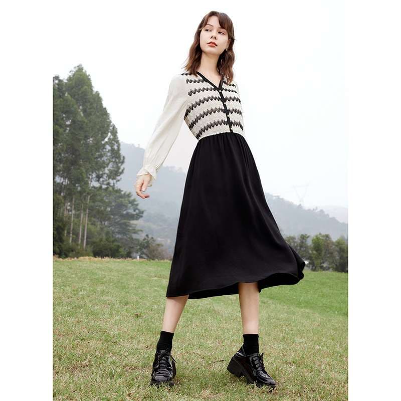 シェブロン柄ニットワンピース ボーダー服