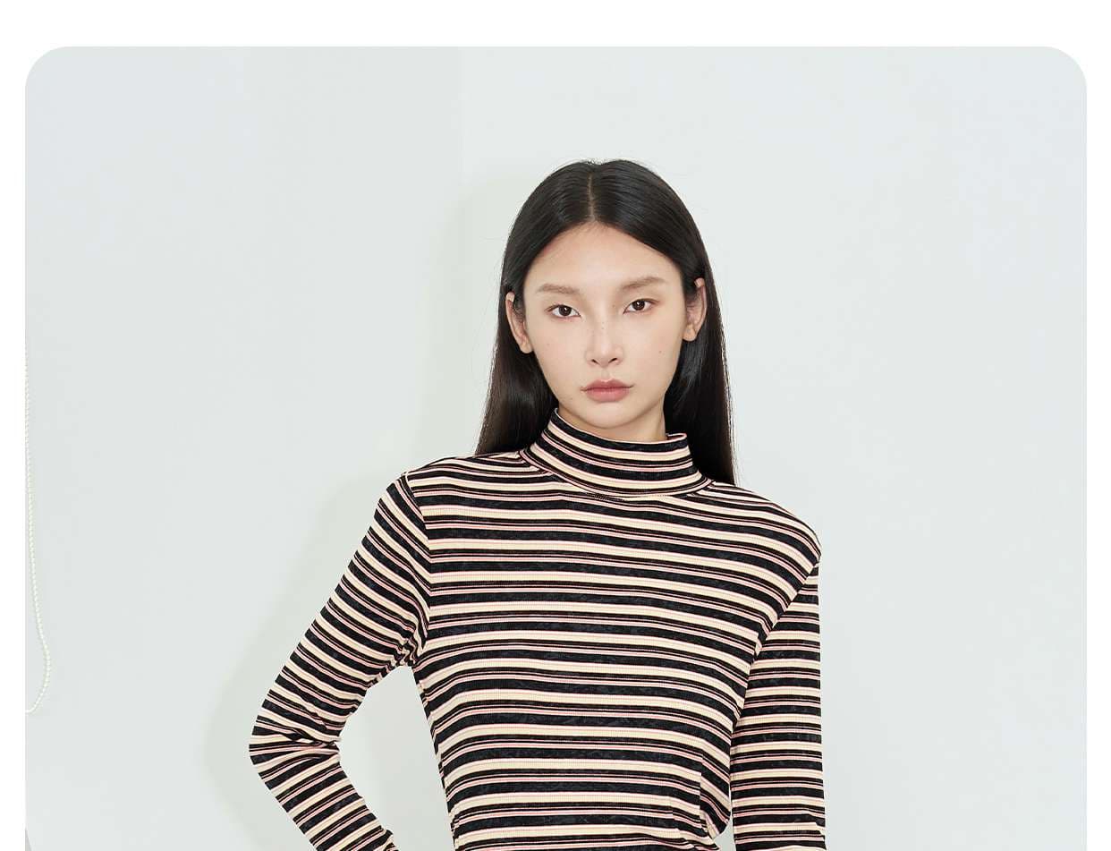 モックネックボーダーリブニット ボーダー服