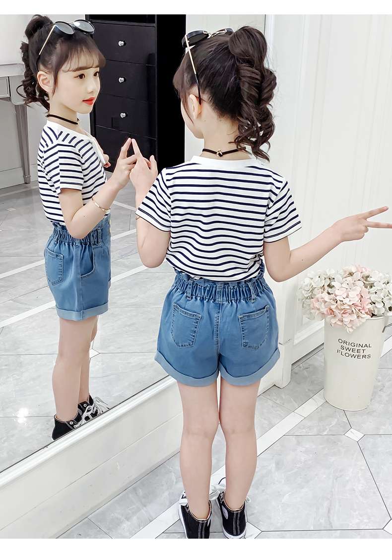 夏のさわやかセーラー風ボーダーTシャツ ボーダー服
