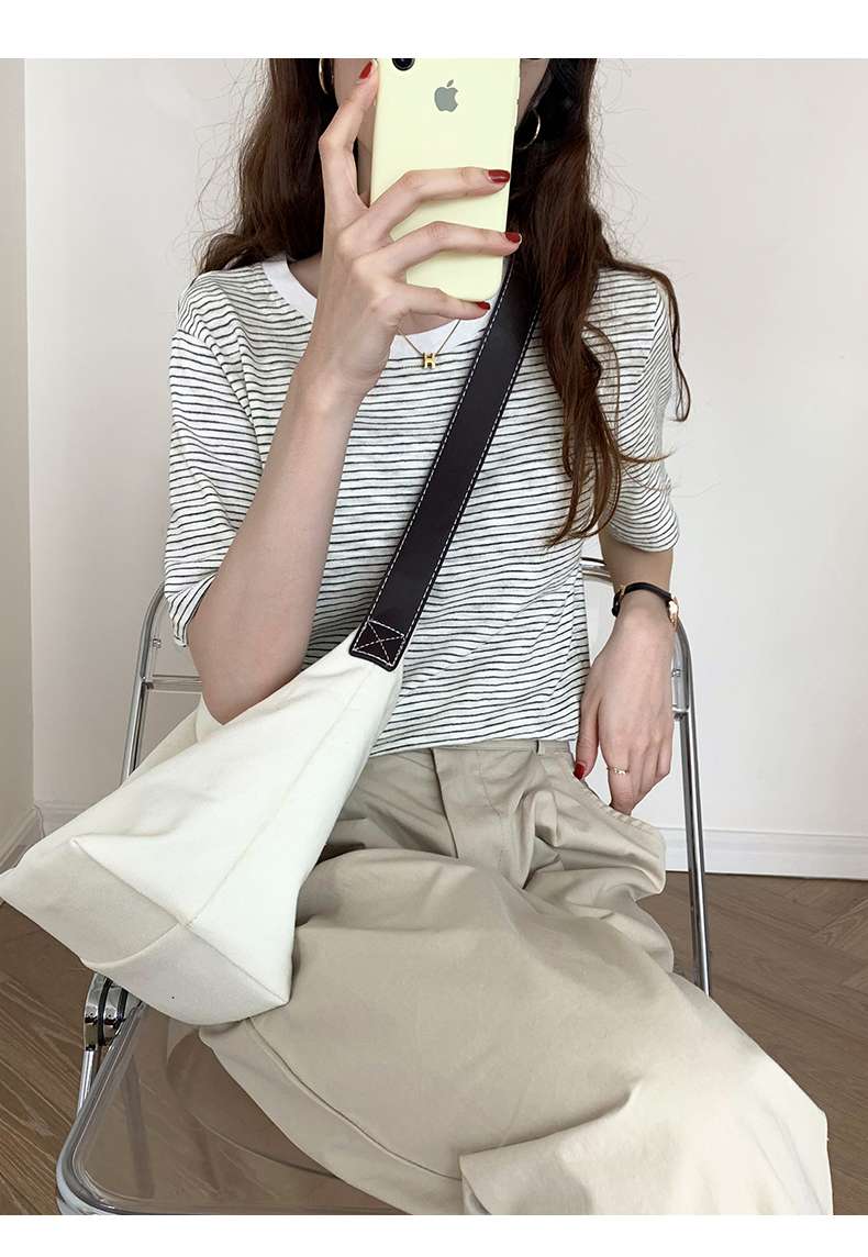 シンプル細ボーダークルーネックTシャツ ボーダー服
