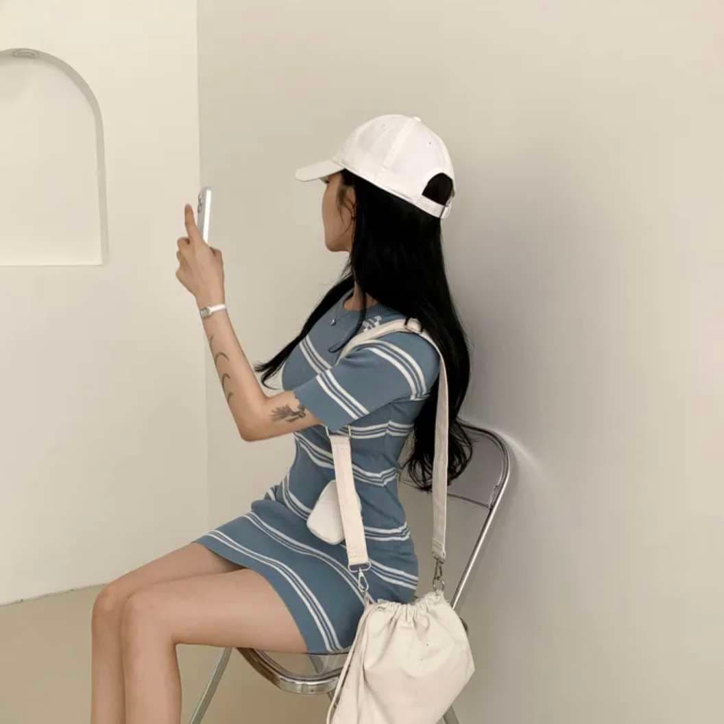 ボーダー柄タイトワンピース ボーダー服
