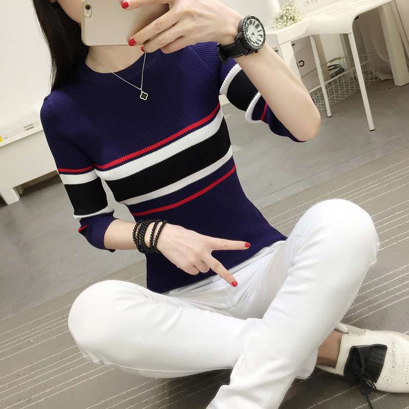 細身シルエットのボーダーニットトップス ボーダー服