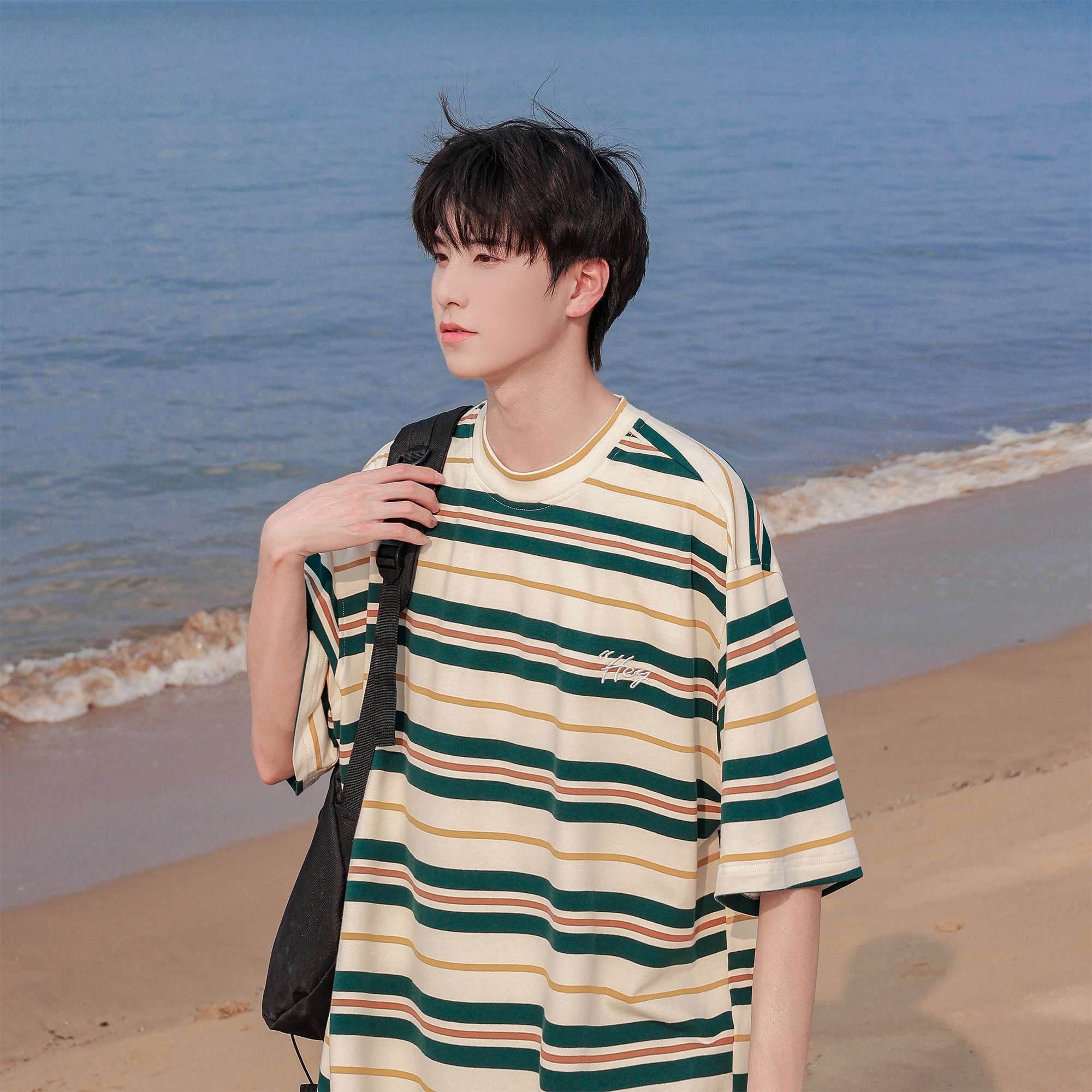リラックス感溢れるゆったりボーダーTシャツ ボーダー服